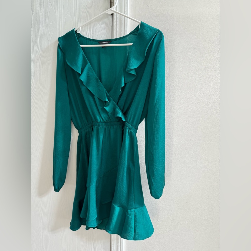 Express Cocktail Ruffle Green Dress